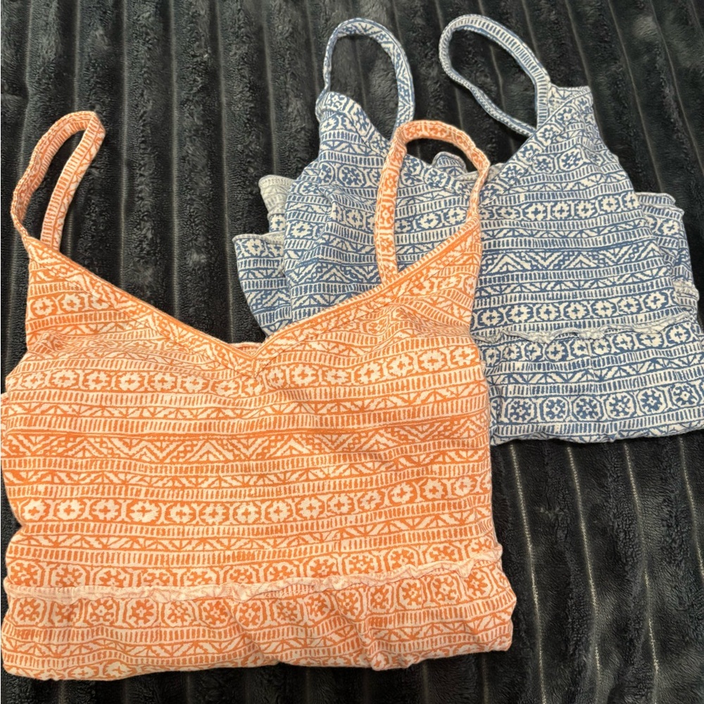 Bundle of 2 American eagle Patterned tank tops Orange Xl and Blue large